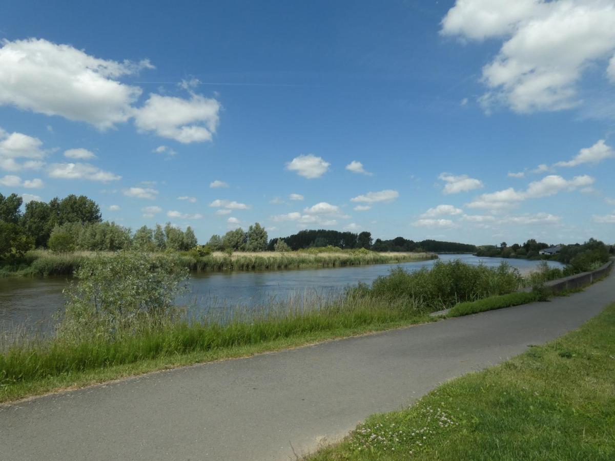 B&B De Noorderwind Schoonaarde Kültér fotó